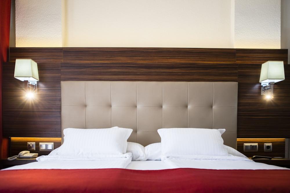 Europe Playa Marina - Adults Only Ξενοδοχείο Illetas Εξωτερικό φωτογραφία
